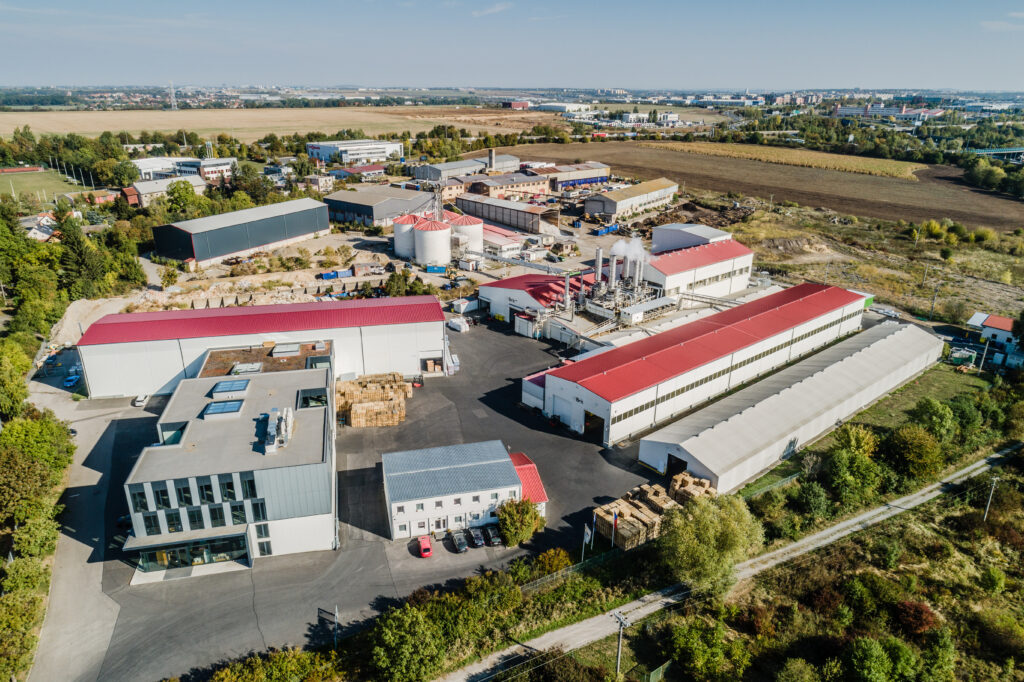 Chrášťany office & dry food factory